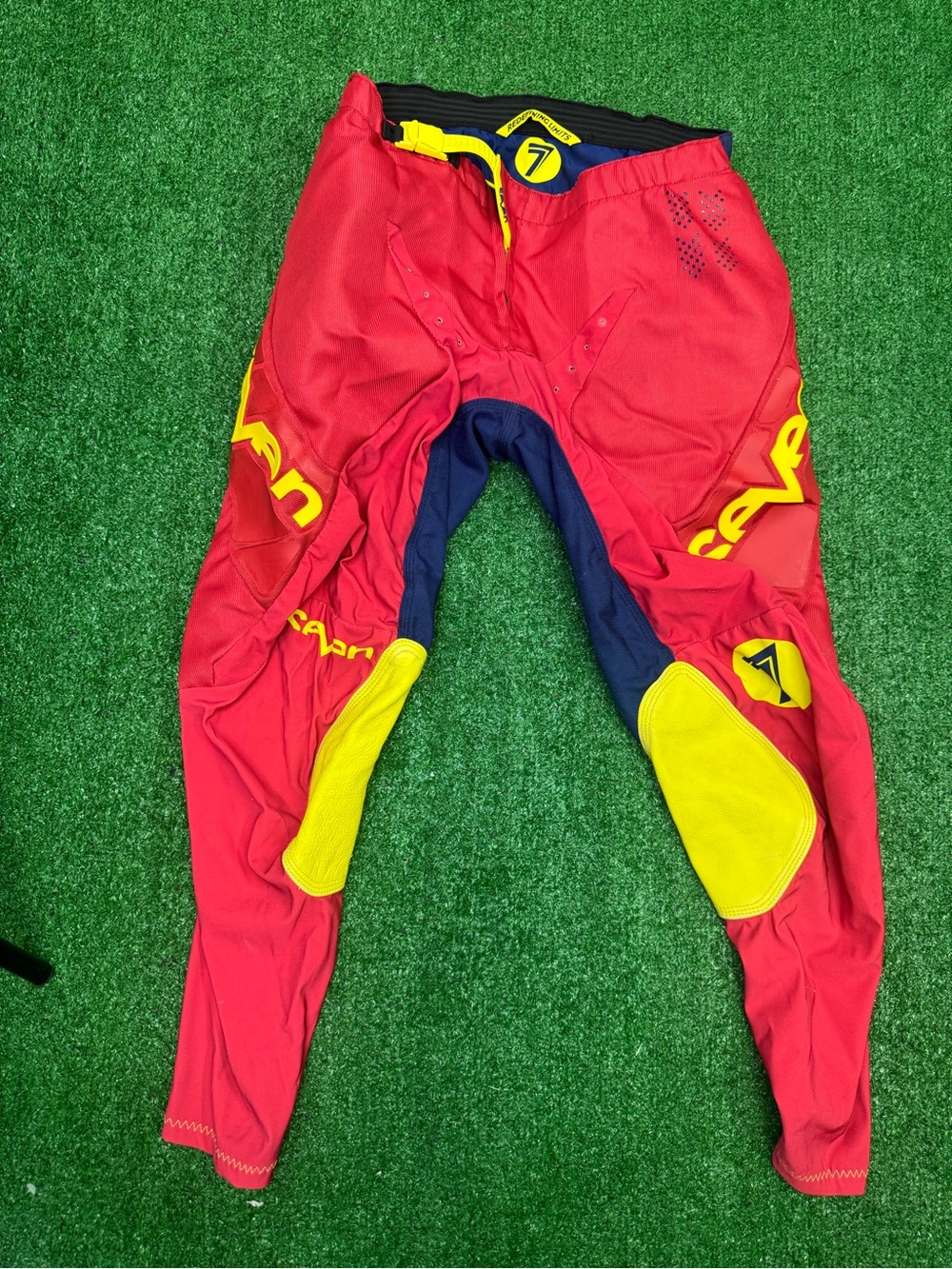 Seven MX Motocross Pants Rival Size 32 Red MX ATV Dirt Bike BMX Gear